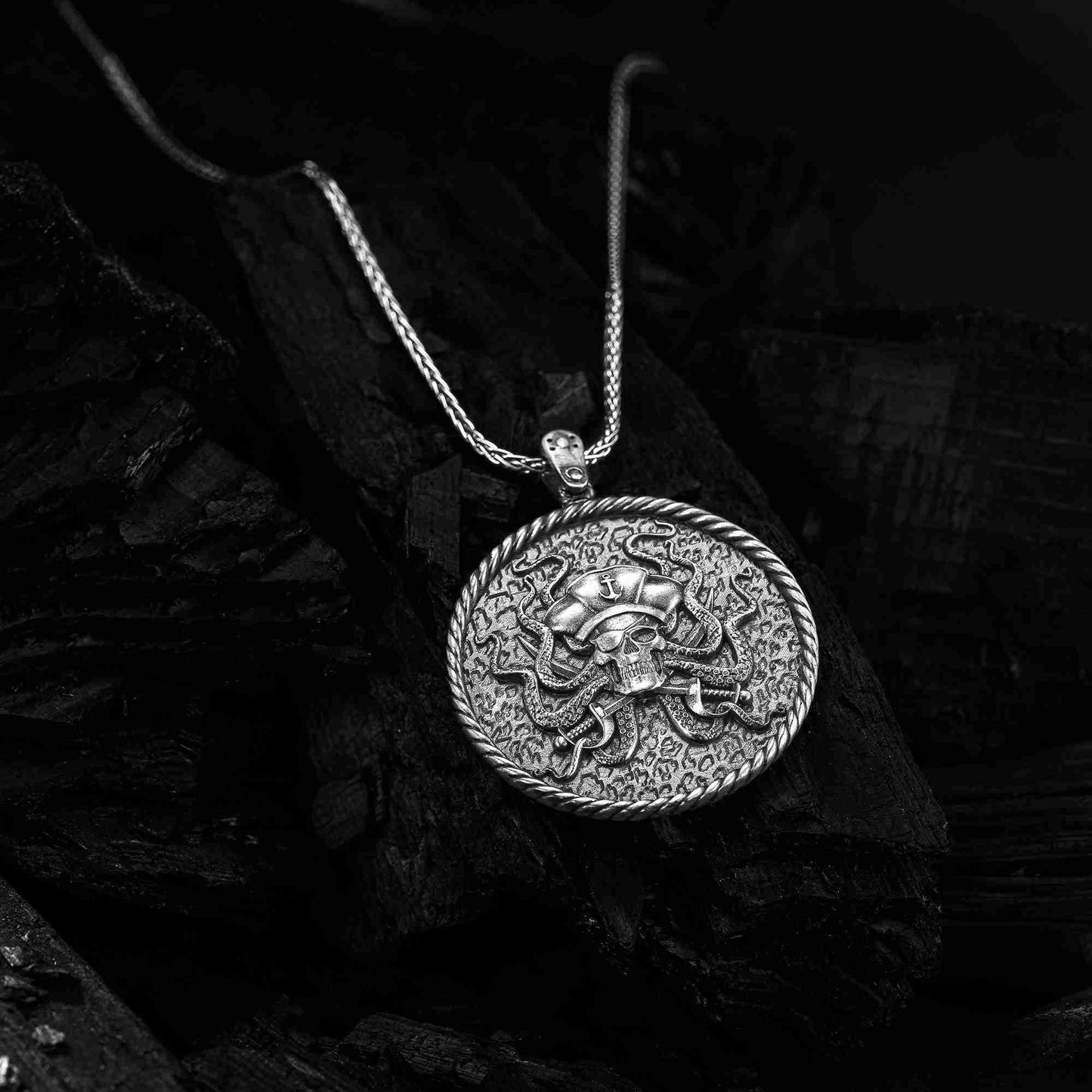 Korsan Kolyesi,Ahtapot ve Kurukafa Gümüş Kolye,925 Ayar korsan Kurukafa Kolye