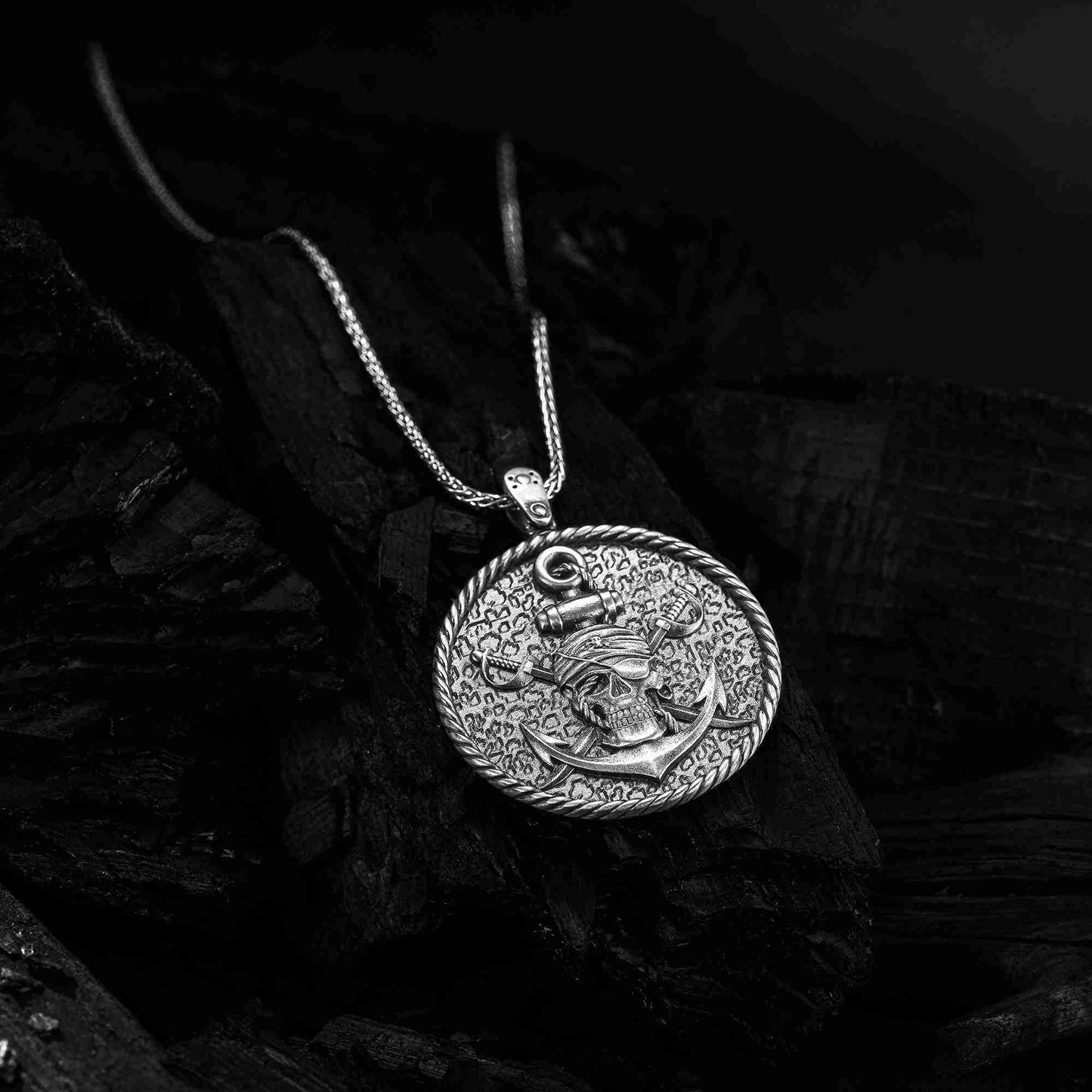 Kurukafa ve Çapa Motifli Korsan Kolye, Erkekler İçin Gümüş Kolye