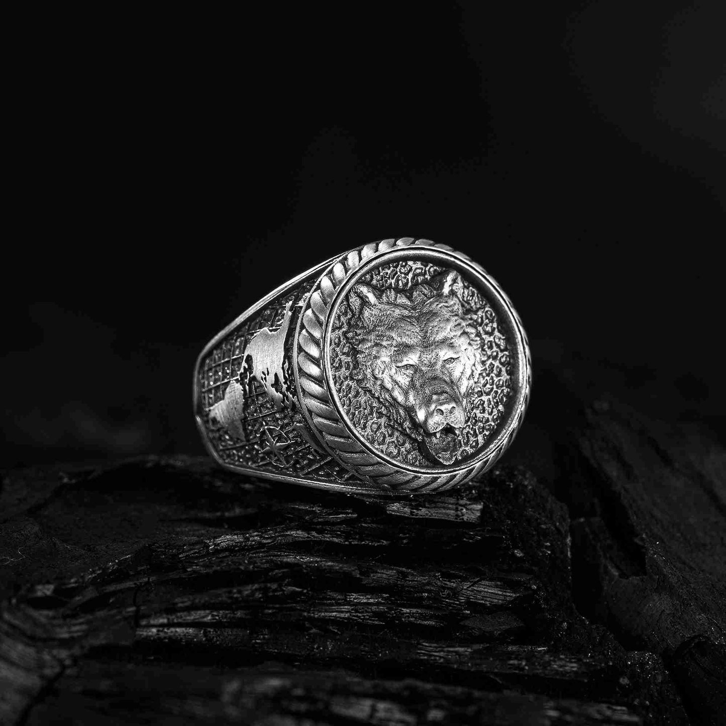 Ayı Figürlü Gümüş Erkek Yüzük