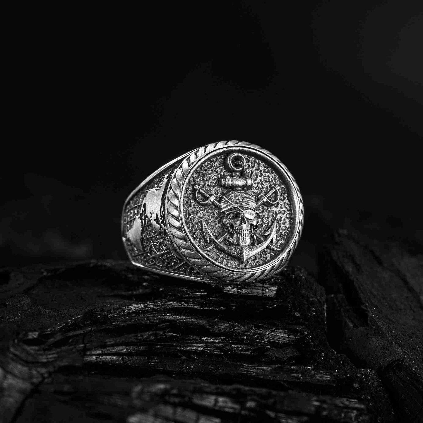 Korsan Yüzüğü Kafatası & Çapa Modelli 925 Ayar Gümüş Yüzük