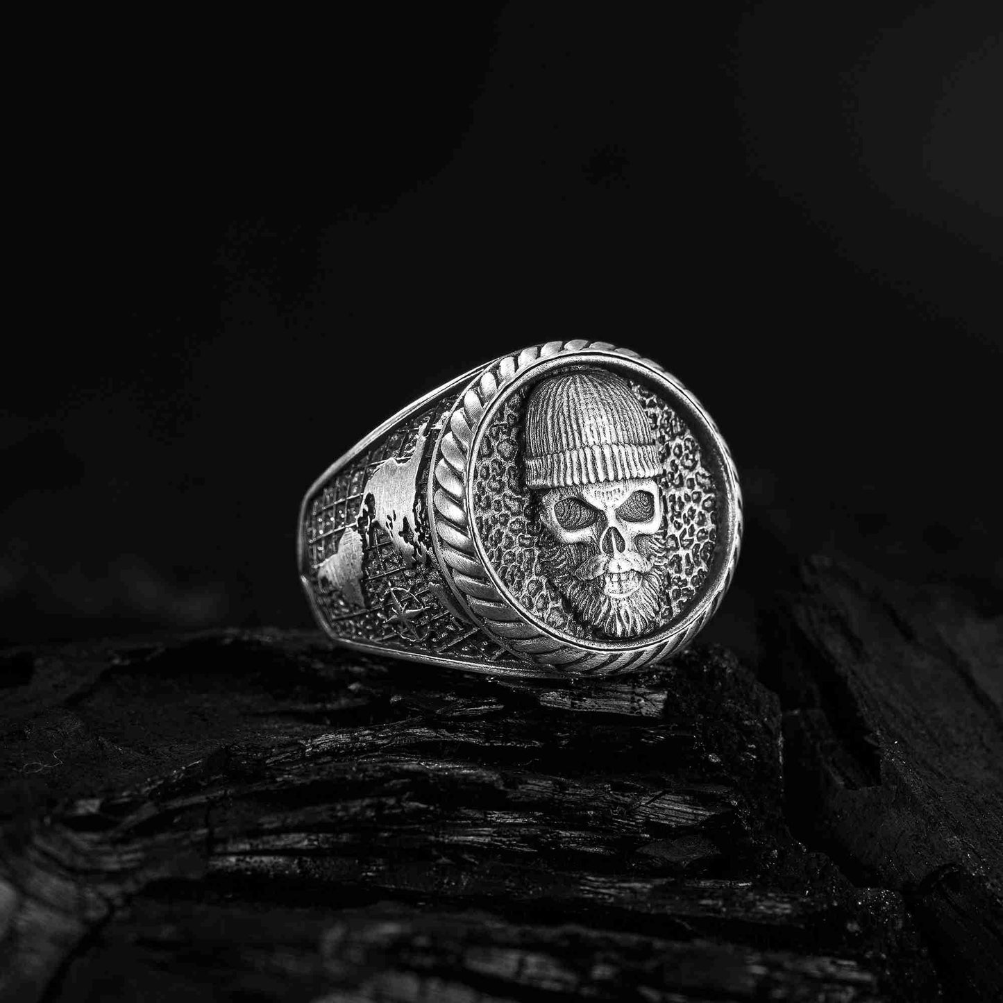 Bereli Kurukafa Yüzük,925 Ayar Dünya Haritalı Gümüş Yüzük